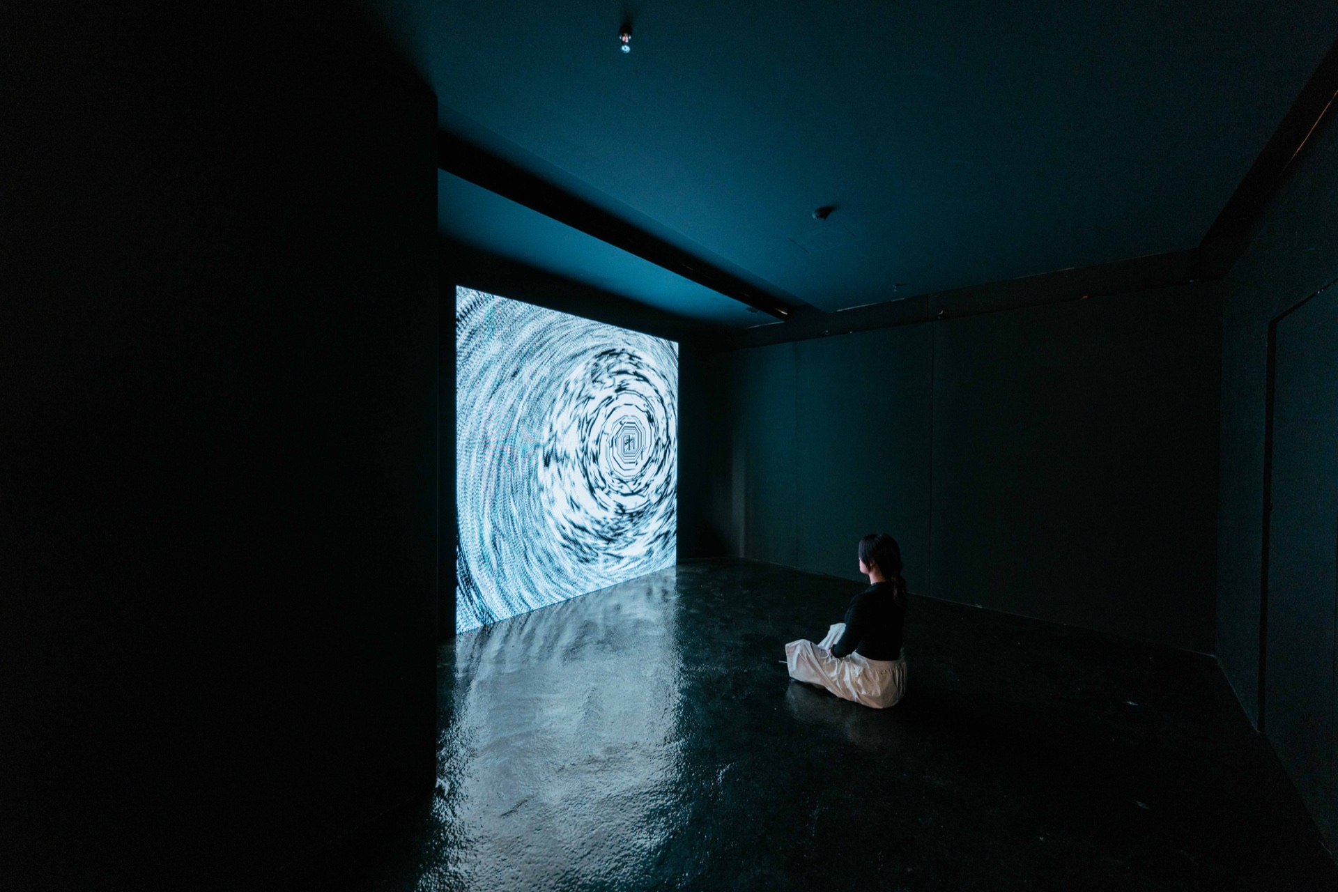 Oscillating Cache installation view